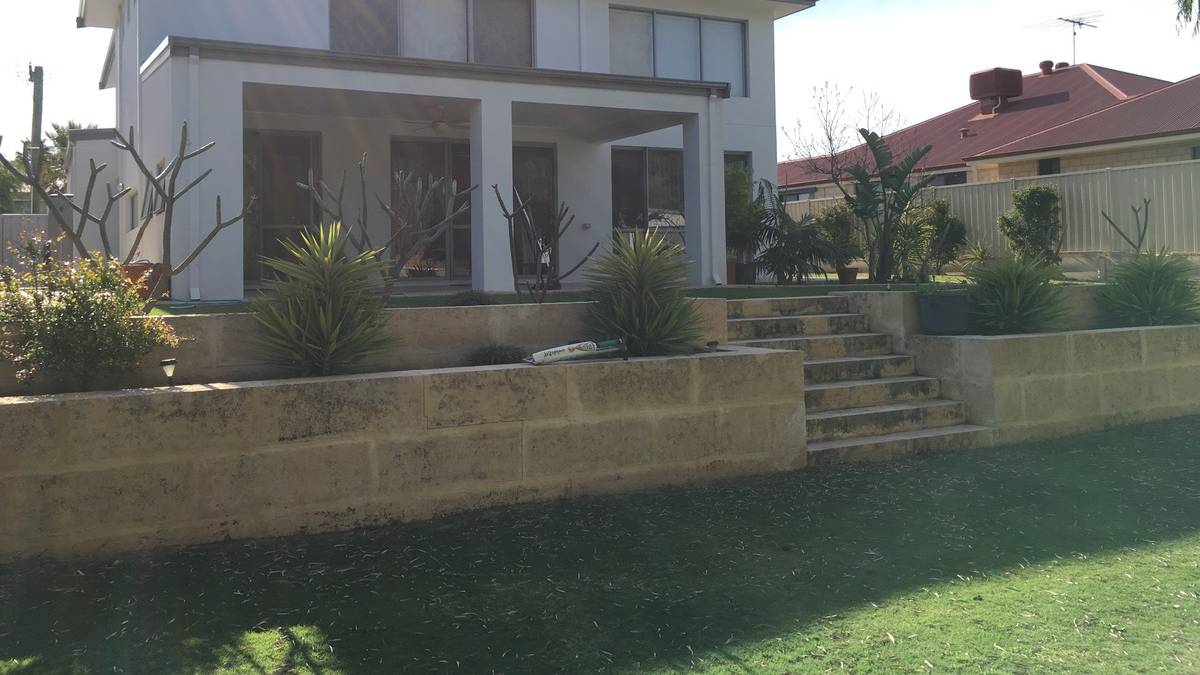 9 Tallas Road, Silver Sands, WA 6210 AUS