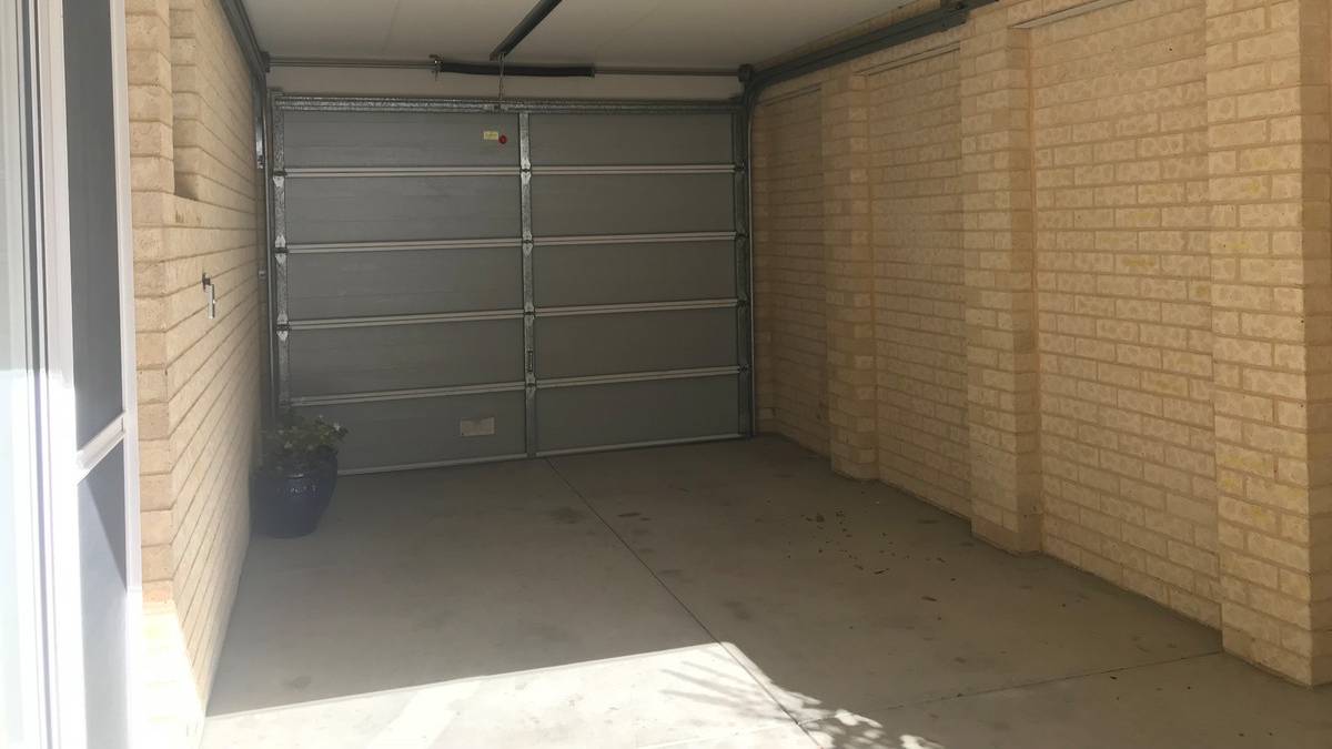 8/28 Irrawaddy Drive, Greenfields, WA 6210 AUS
