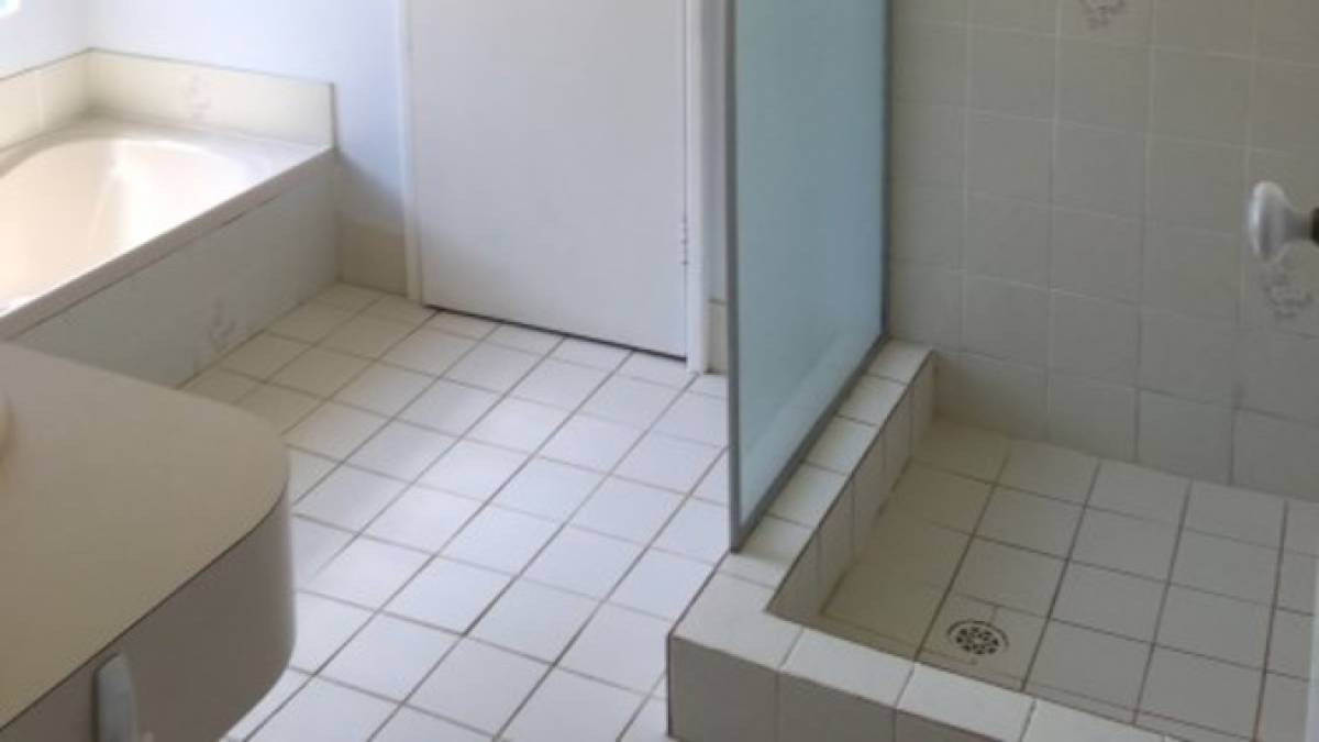 104B Janis Street, HALLS HEAD, WA 6210 AUS