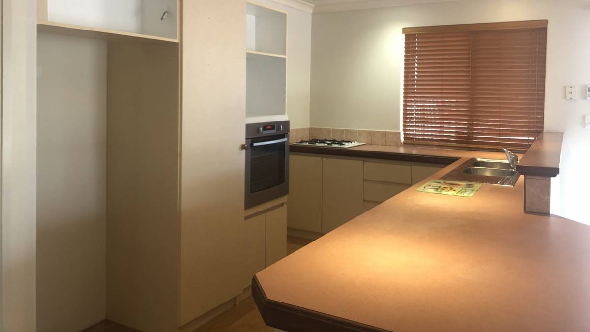33 Oakover Turn, Greenfields, WA 6210 AUS