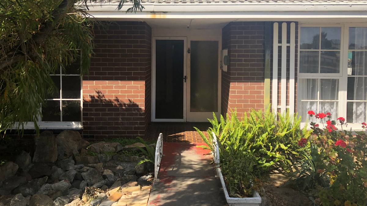4 Gillark Street, Dudley Park, WA 6210 AUS