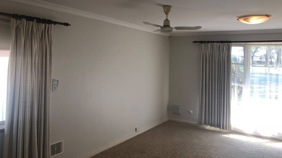 4 Gillark Street, Dudley Park, WA 6210 AUS
