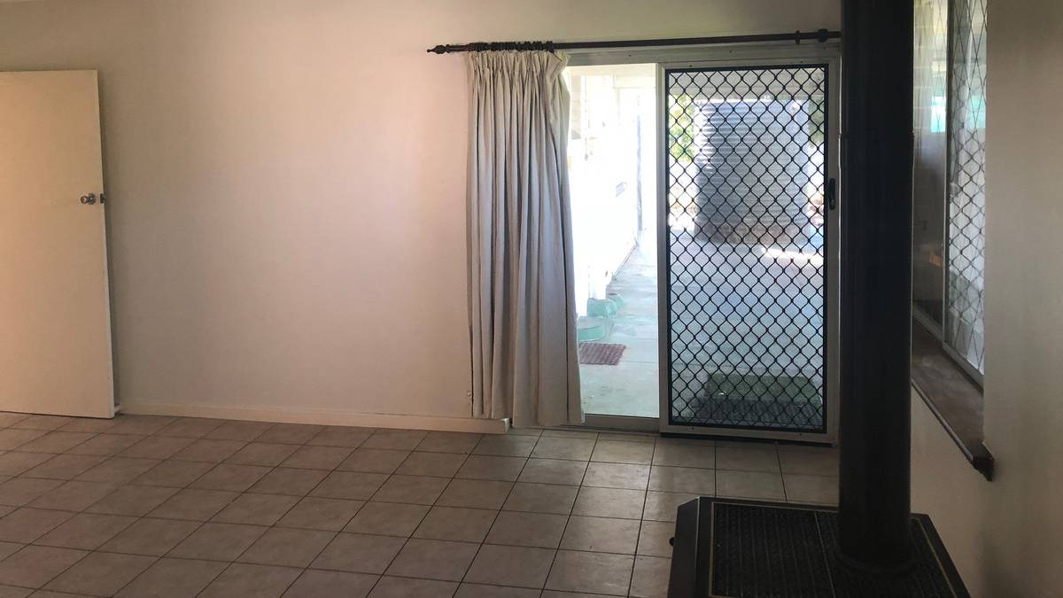 4 Gillark Street, Dudley Park, WA 6210 AUS