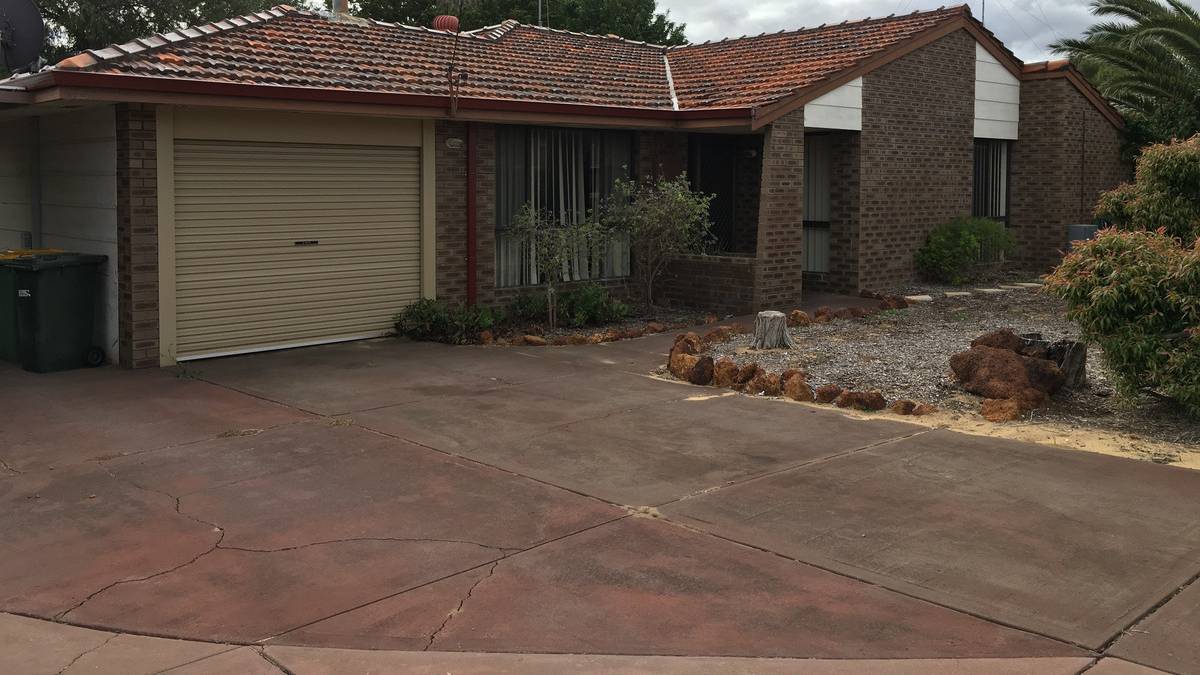 4 Thetis Street, MADORA BAY, WA 6210 AUS