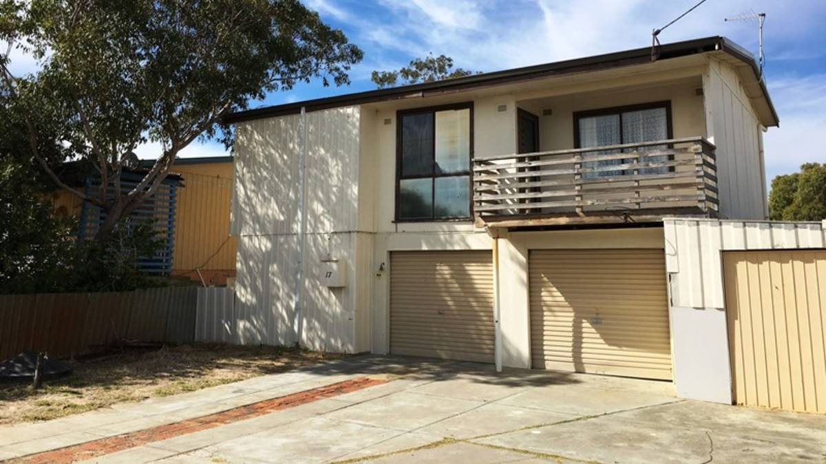 17 Tallas Road, SILVER SANDS, WA 6210 AUS