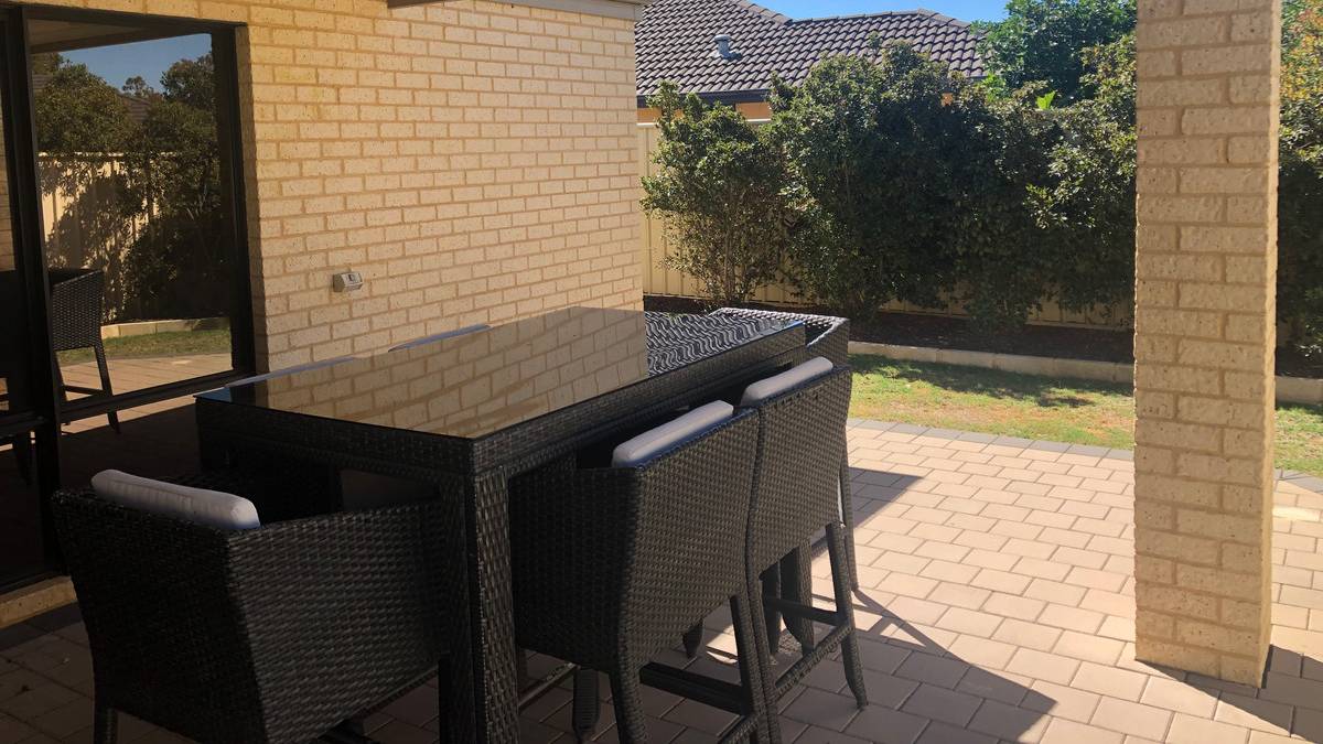 23 Kerkeri Heights, Lakelands, WA 6180 AUS