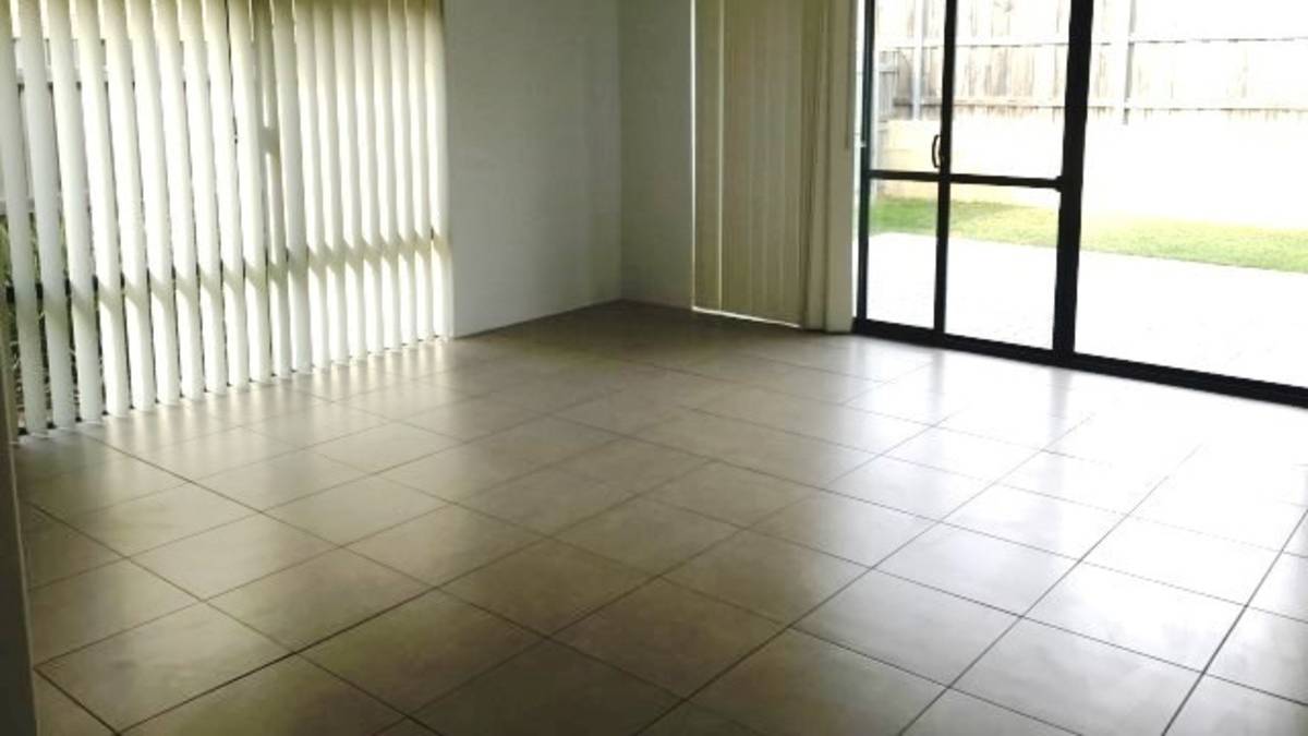 265 Peelwood Parade, HALLS HEAD, WA 6210 AUS