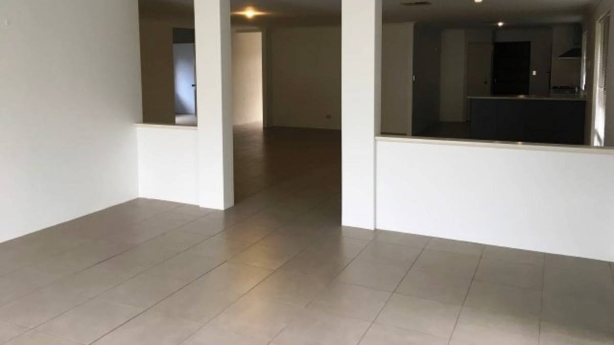 265 Peelwood Parade, HALLS HEAD, WA 6210 AUS