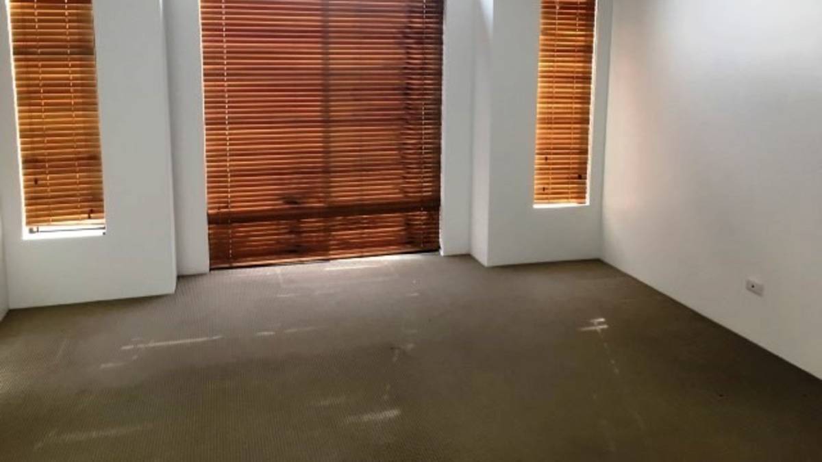 265 Peelwood Parade, HALLS HEAD, WA 6210 AUS