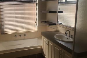 27 Marsdenia Road, HALLS HEAD, WA 6210 AUS
