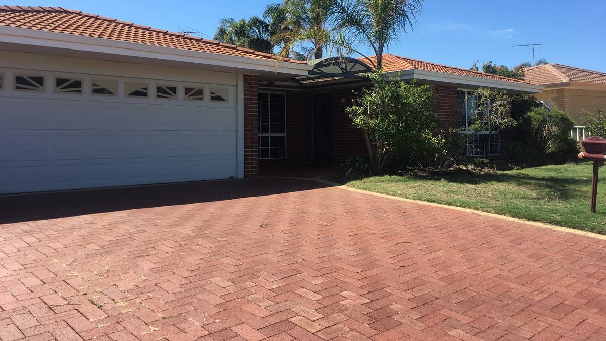 37 Everlasting Retreat, Halls Head, WA 6210 AUS