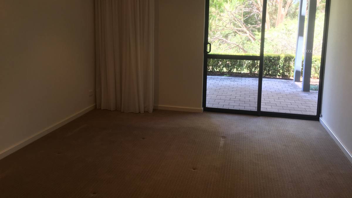12 Golfers Retreat, Halls Head, WA 6210 AUS