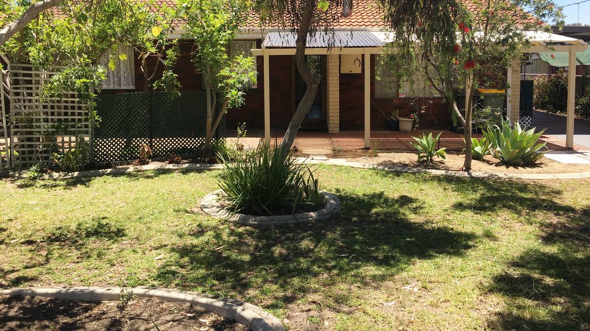 8 Clarise Street, Mandurah, WA 6210 AUS