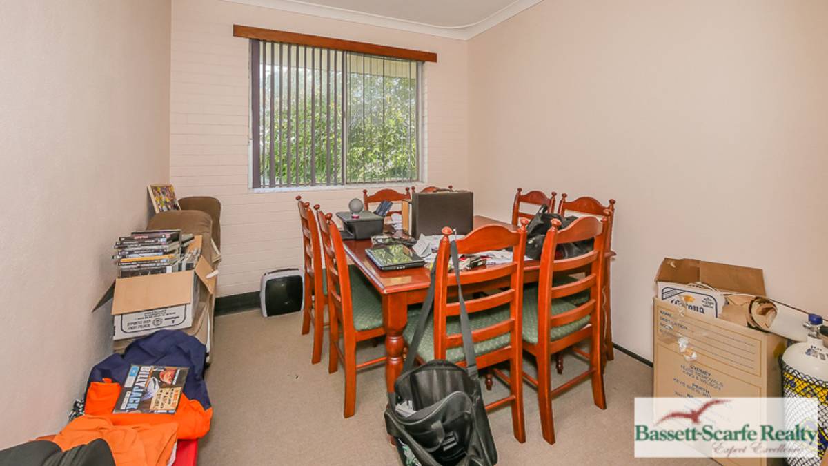 42 Peter Street, Halls Head, WA 6210 AUS