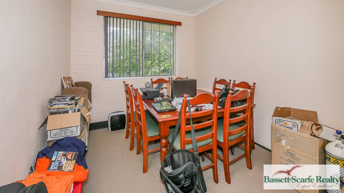42 Peter Street, Halls Head, WA 6210 AUS