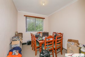 42 Peter Street, Halls Head, WA 6210 AUS