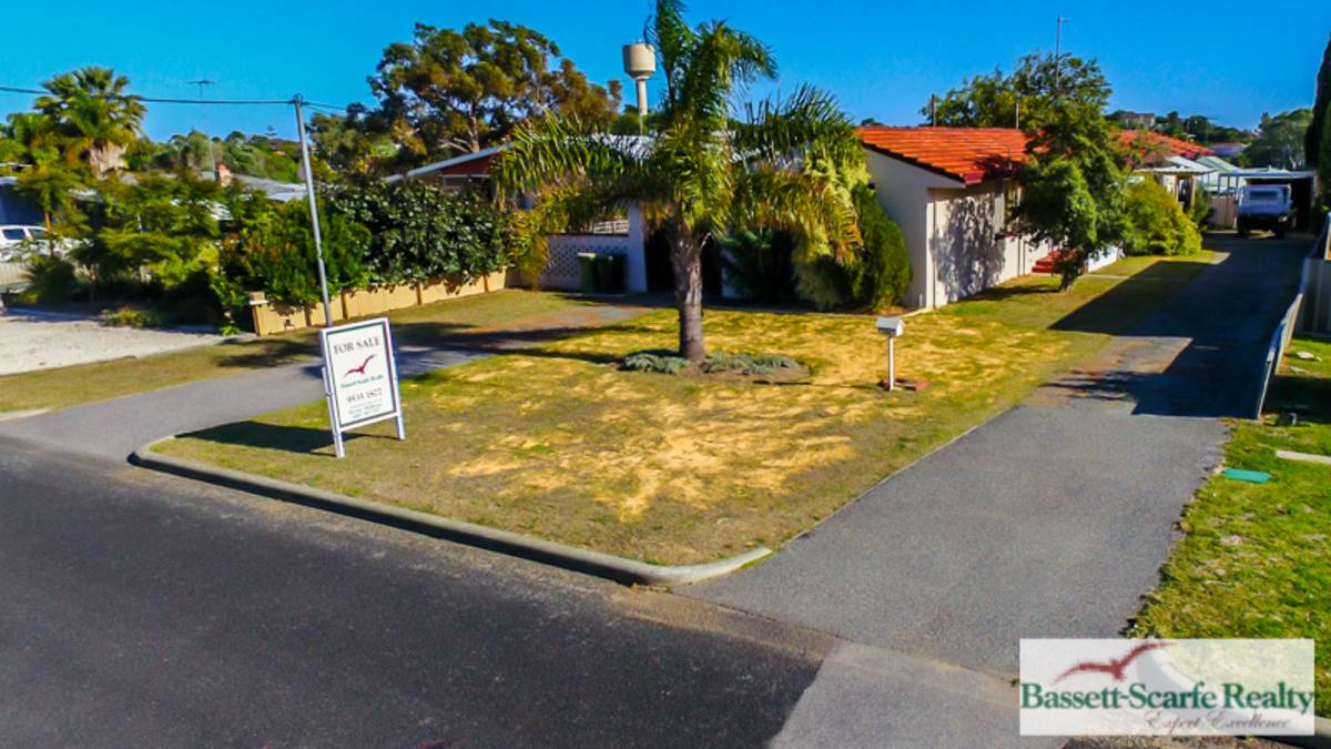 42 Peter Street, Halls Head, WA 6210 AUS