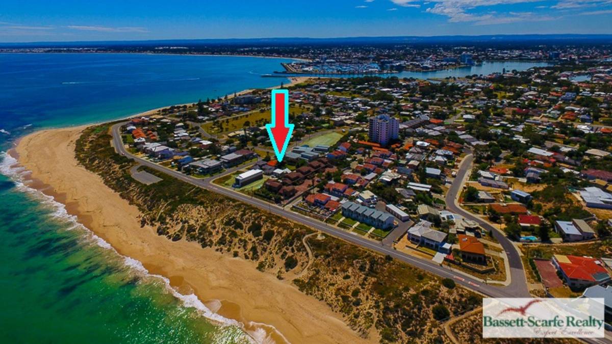 2/35A Halls Head Parade, Halls Head, WA 6210 AUS