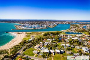 6 Peter Street, Halls Head, WA 6210 AUS