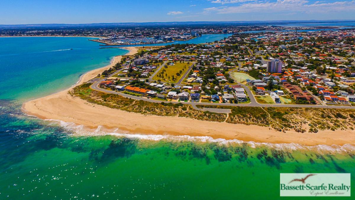 2/35A Halls Head Parade, Halls Head, WA 6210 AUS