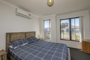12 Rowan Way, Lakelands, WA 6180 AUS