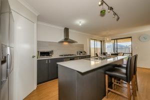 12 Rowan Way, Lakelands, WA 6180 AUS