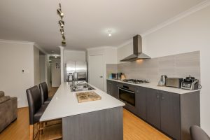 12 Rowan Way, Lakelands, WA 6180 AUS