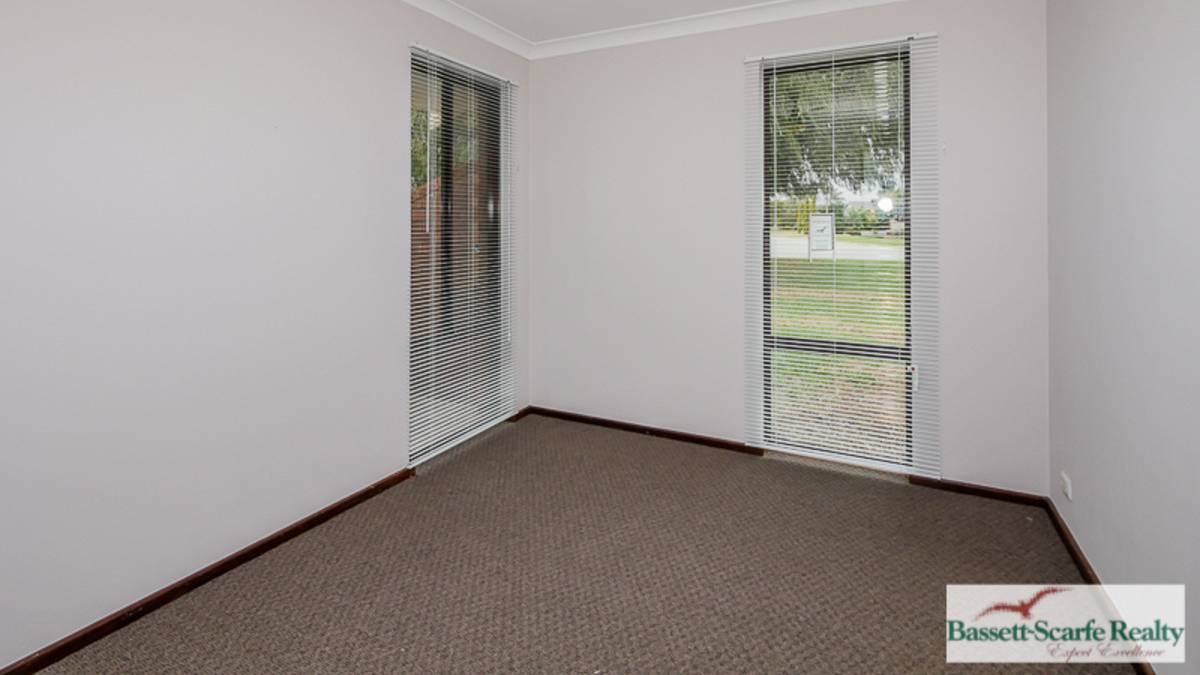 1 Blythwood Street, Dudley Park, WA 6210 AUS