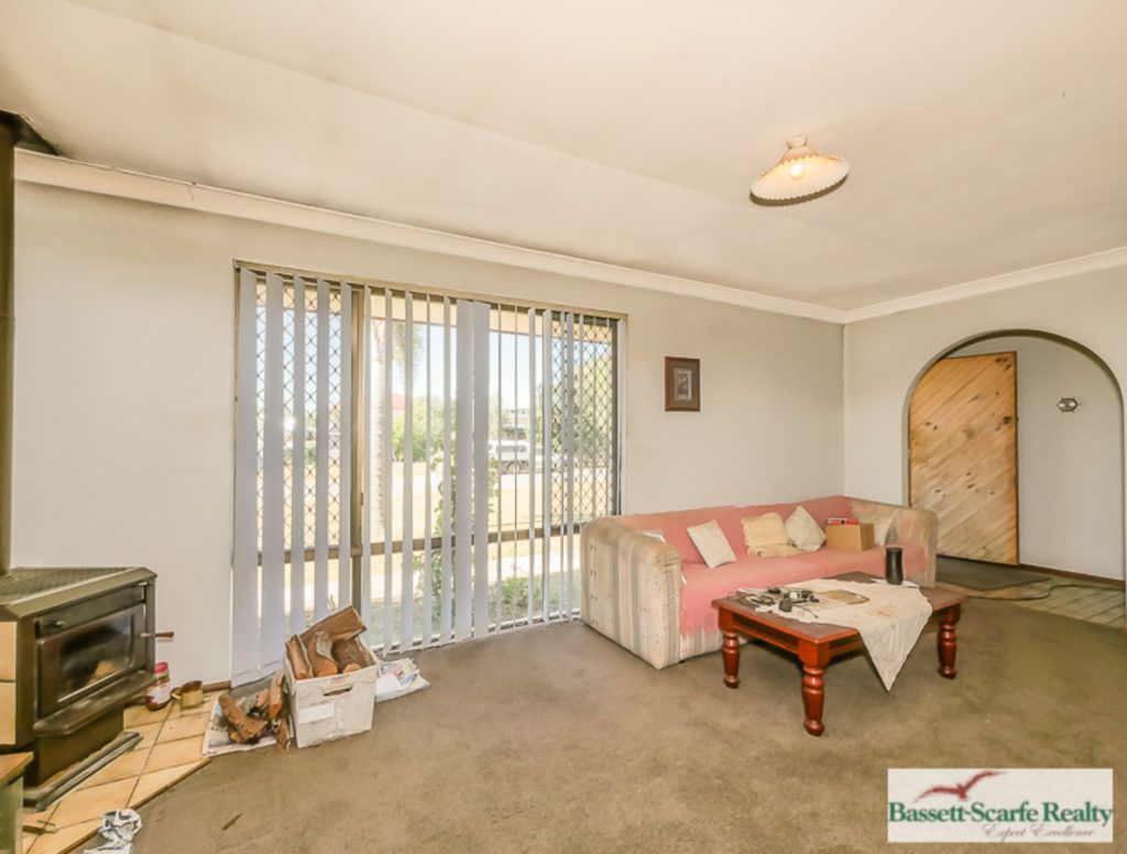 19 Sandra Street, Falcon - Thumbnail 8