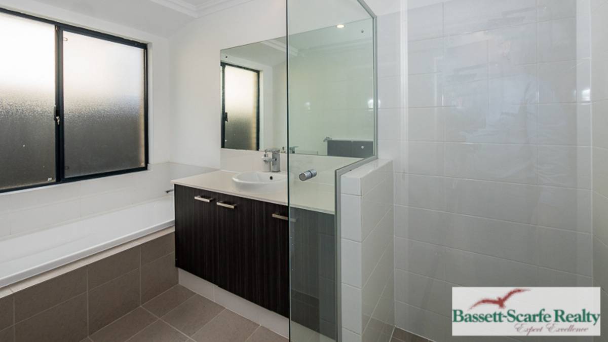 38 Lookout Vista, Singleton, WA 6175 AUS