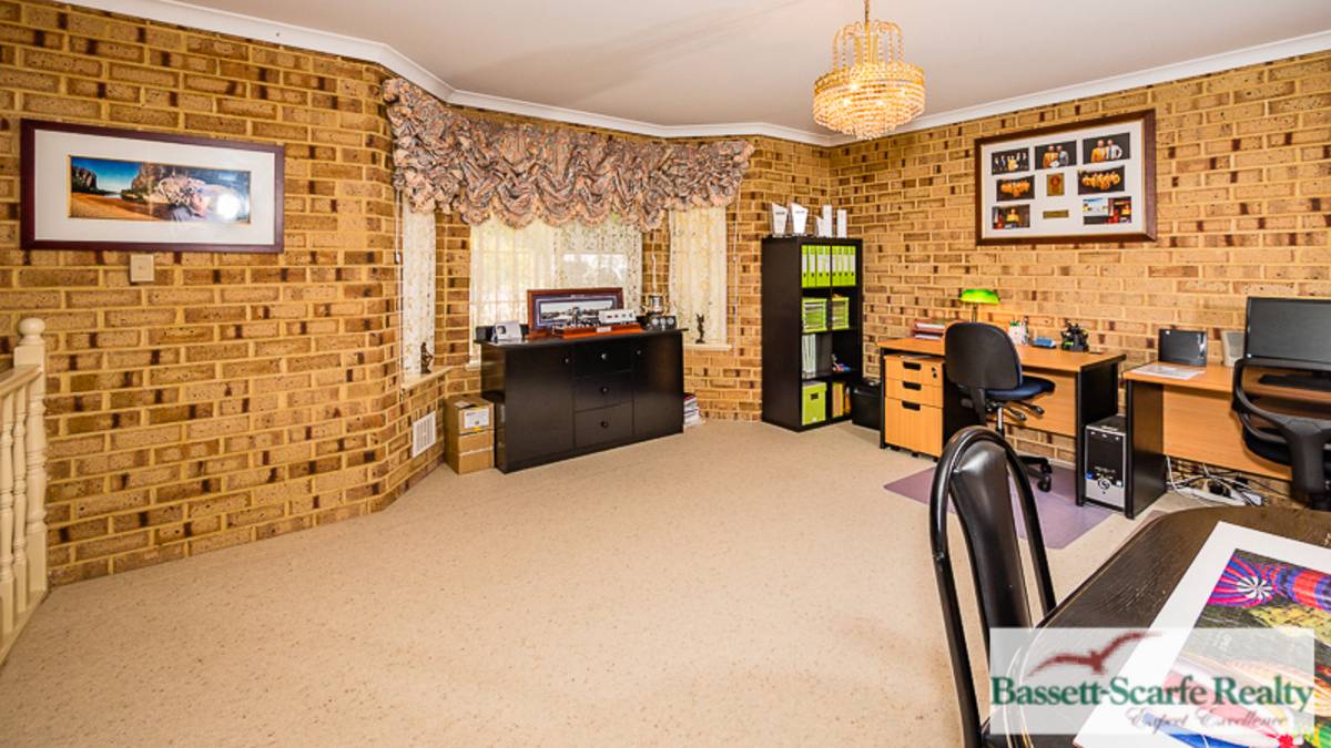 64 Victoria Circle, Greenfields, WA 6210 AUS