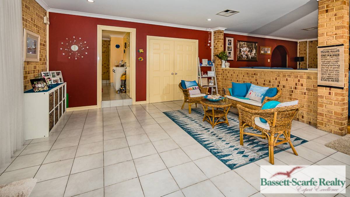64 Victoria Circle, Greenfields, WA 6210 AUS
