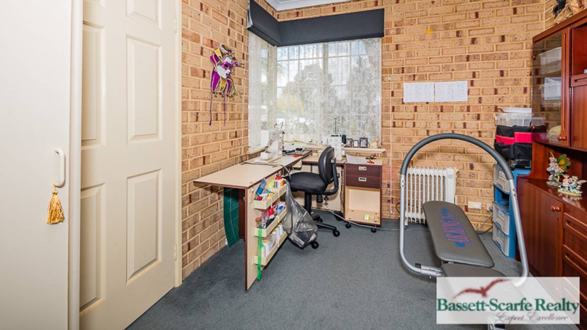64 Victoria Circle, Greenfields, WA 6210 AUS