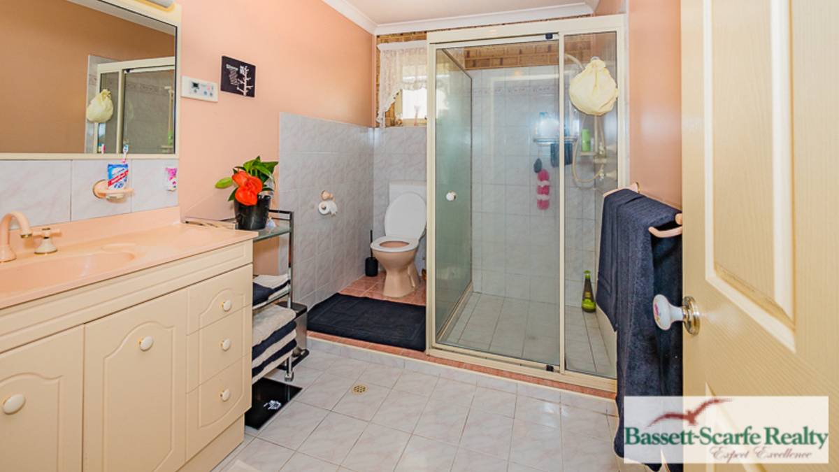 64 Victoria Circle, Greenfields, WA 6210 AUS