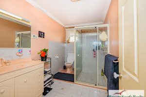 64 Victoria Circle, Greenfields, WA 6210 AUS