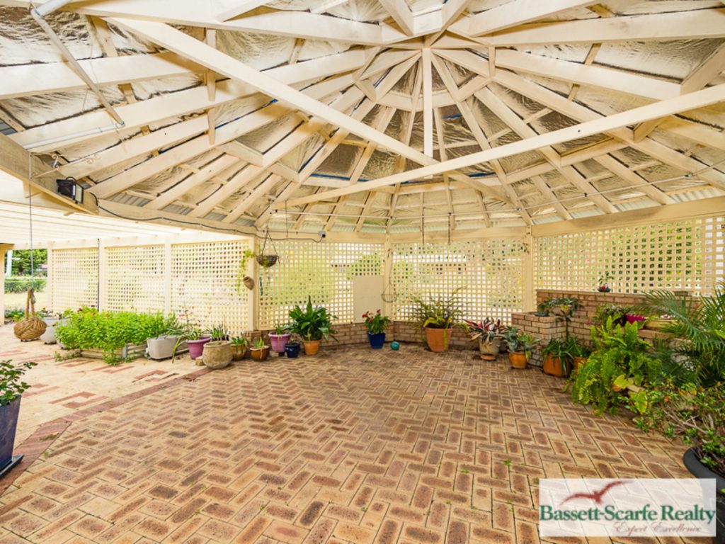 64 Victoria Circle, Greenfields - Thumbnail 2