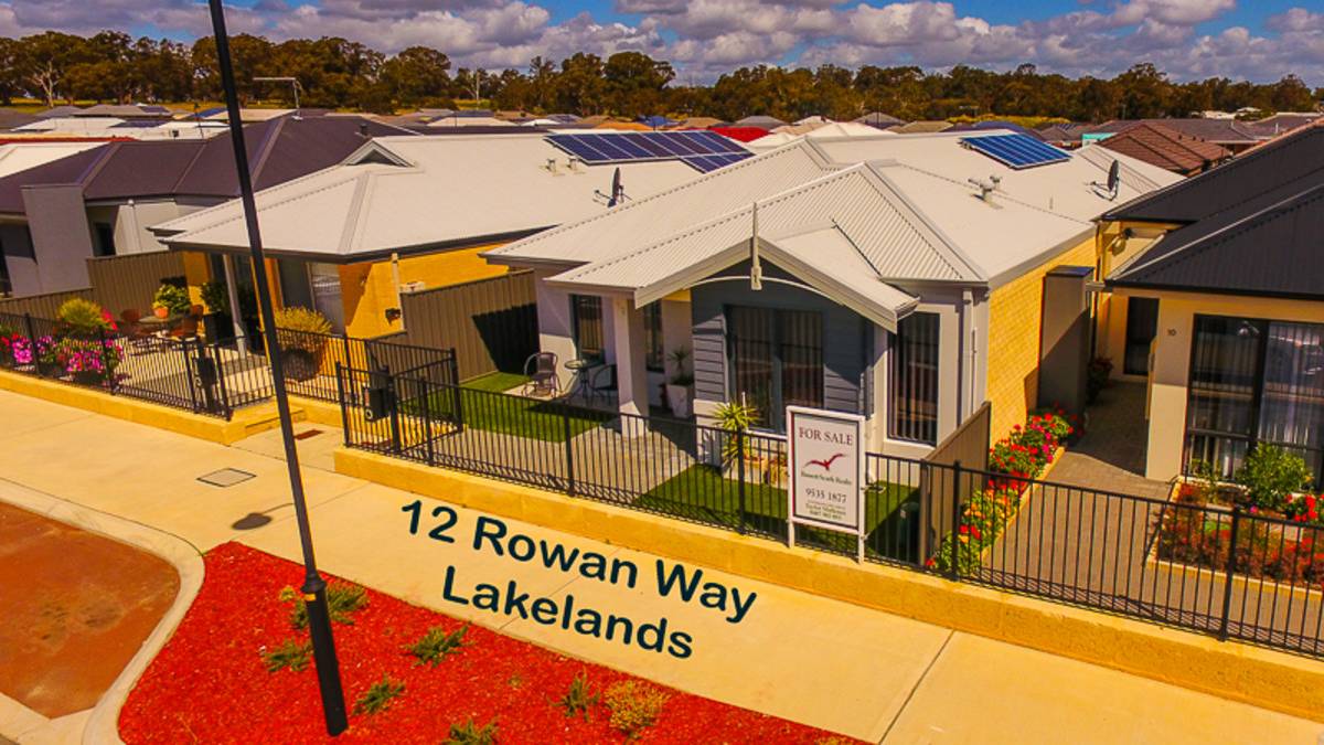 12 Rowan Way, Lakelands, WA 6180 AUS
