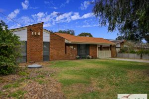 1 Blythwood Street, Dudley Park, WA 6210 AUS