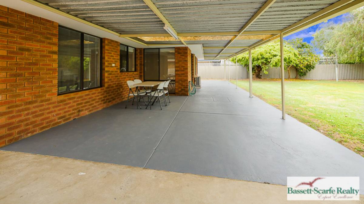 1 Blythwood Street, Dudley Park, WA 6210 AUS