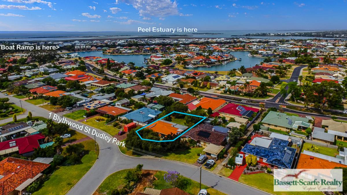 1 Blythwood Street, Dudley Park, WA 6210 AUS