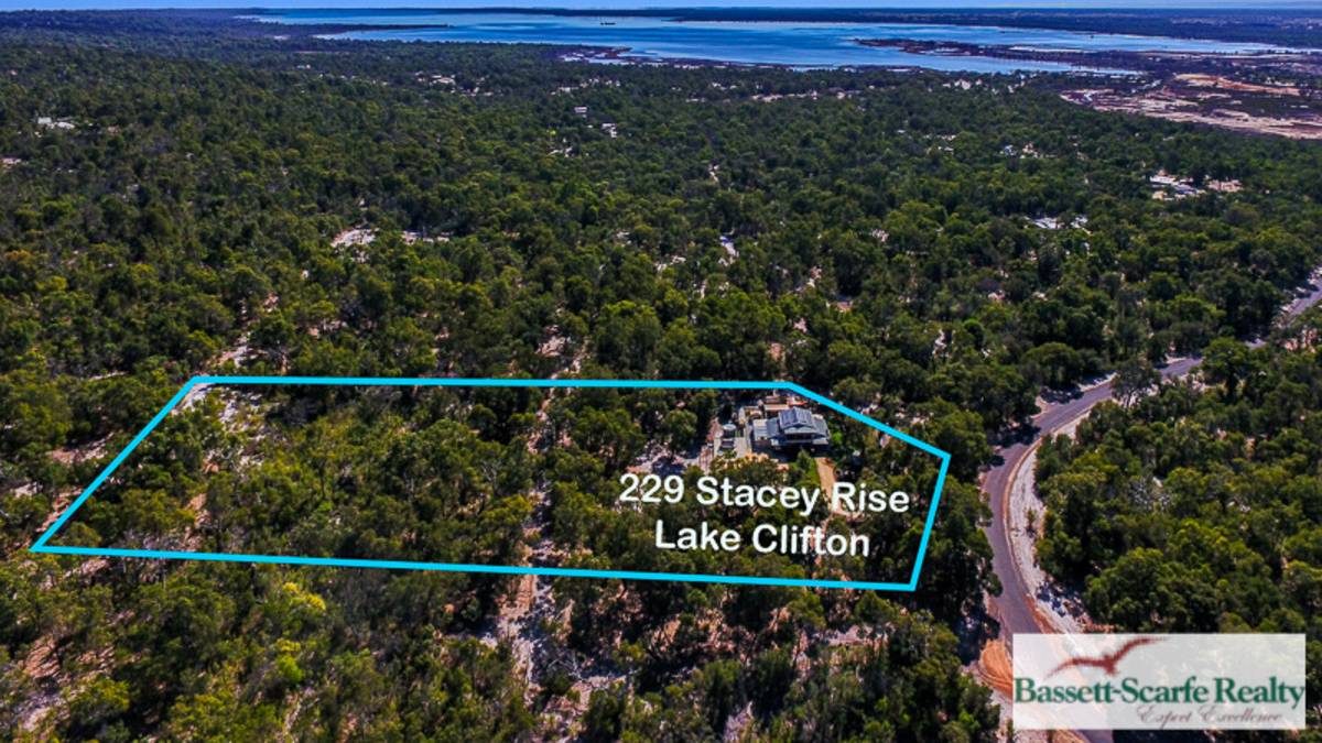 229 Stacey Rise, Lake Clifton, WA 6215 AUS