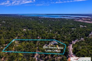 229 Stacey Rise, Lake Clifton, WA 6215 AUS