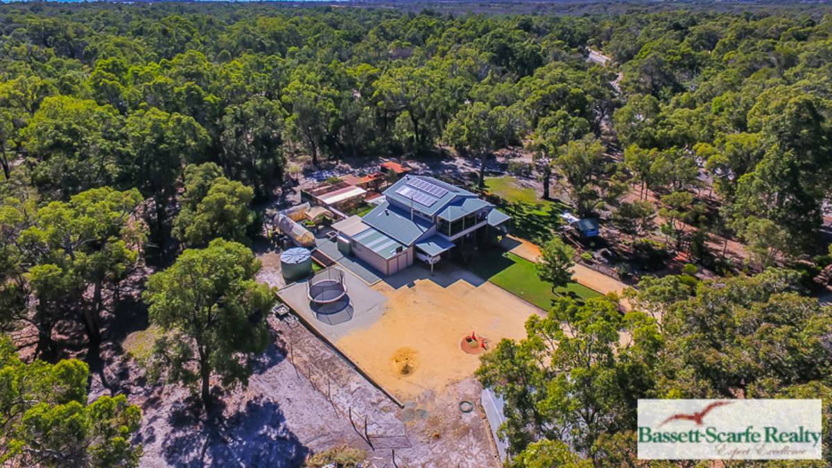 229 Stacey Rise, Lake Clifton, WA 6215 AUS