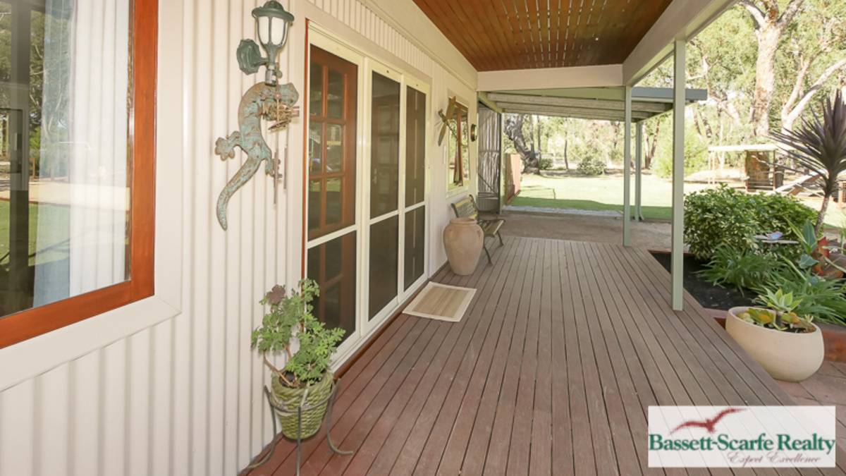 229 Stacey Rise, Lake Clifton, WA 6215 AUS