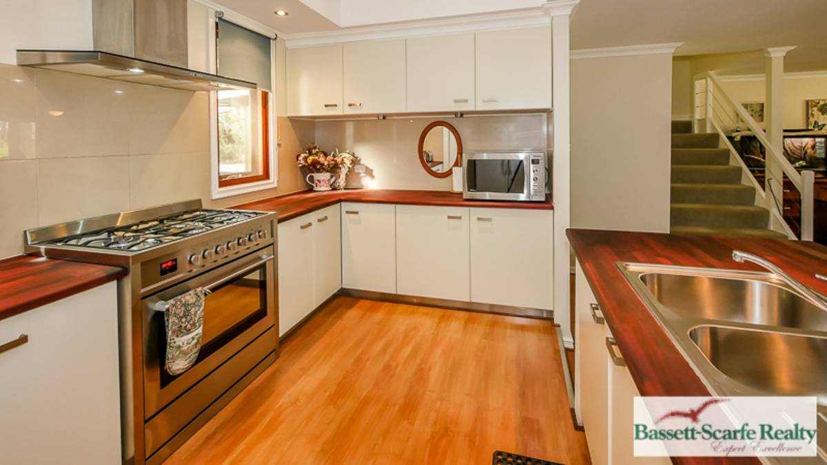 229 Stacey Rise, Lake Clifton, WA 6215 AUS