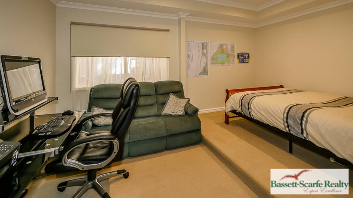229 Stacey Rise, Lake Clifton, WA 6215 AUS