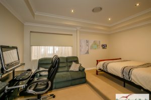 229 Stacey Rise, Lake Clifton, WA 6215 AUS