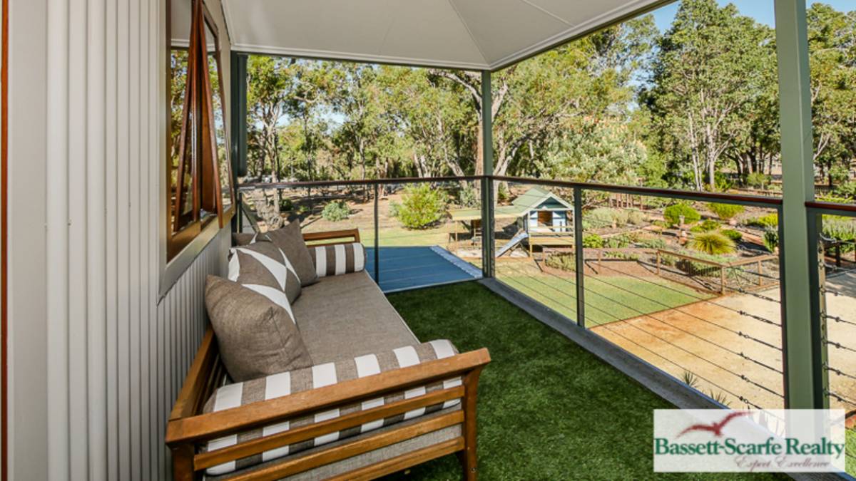 229 Stacey Rise, Lake Clifton, WA 6215 AUS