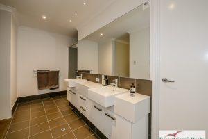 7 Drummore Vista, Madora Bay, WA 6210 AUS