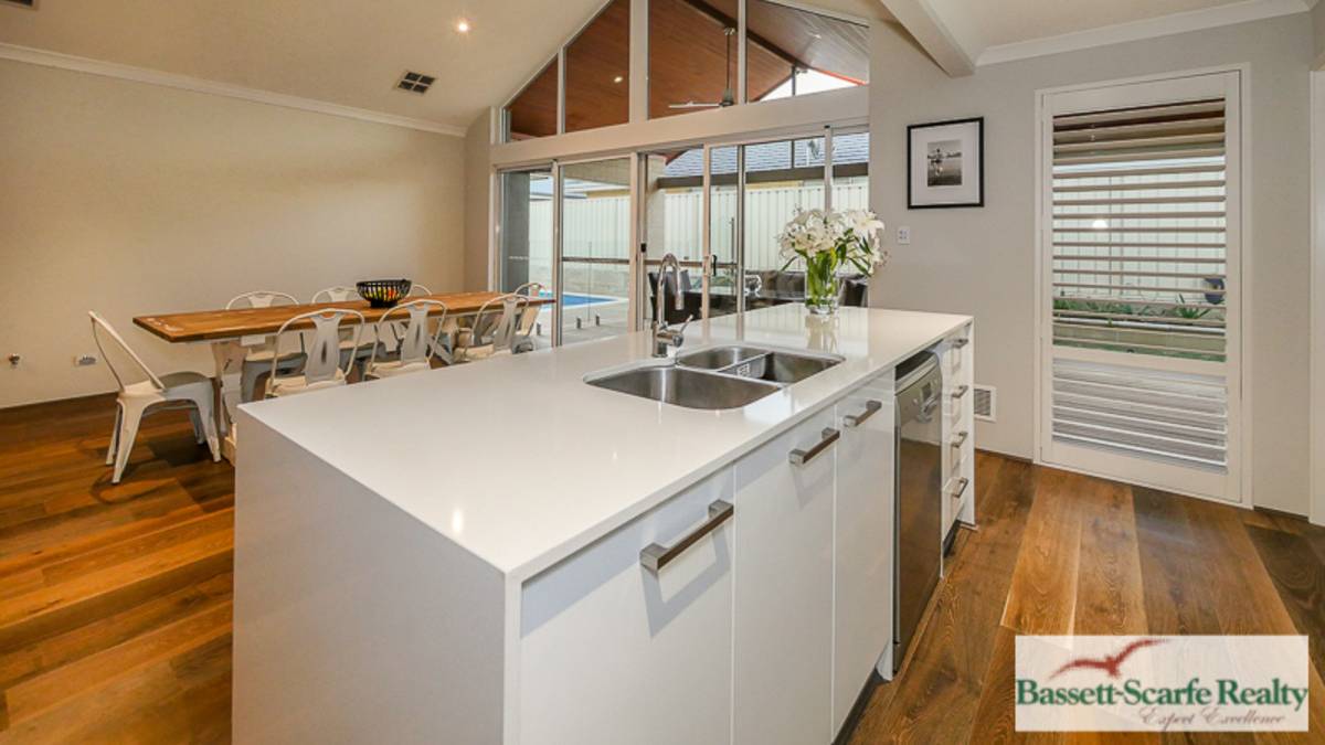 7 Drummore Vista, Madora Bay, WA 6210 AUS
